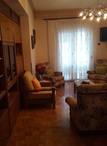 Dialektis House
