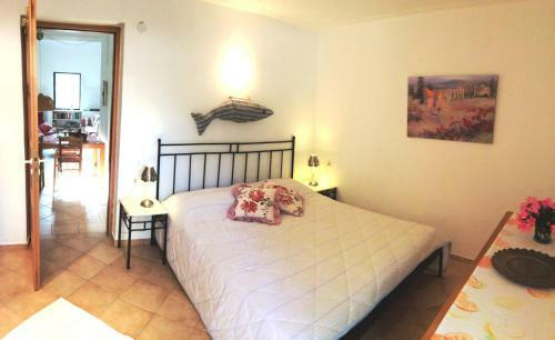 Blumenhaus (Spiti Louloudia)