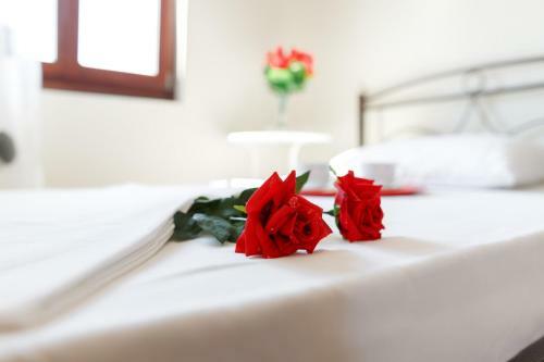 Glyfada Villas ||