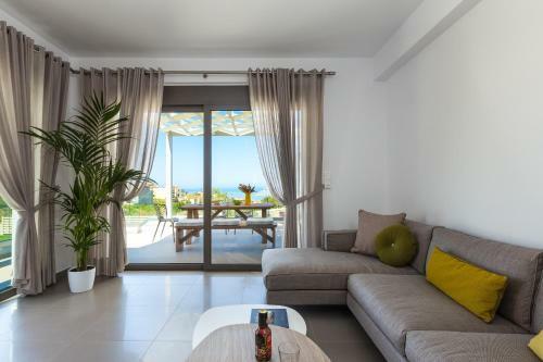 Eolia Villa, Beach Relaxation!