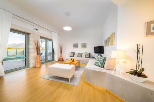 Panormo Villas Crete - Iasion & Dimitra