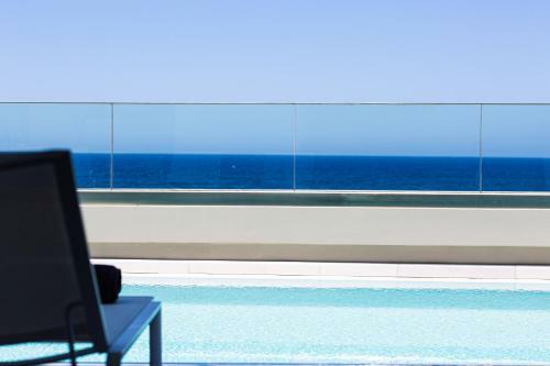 Lagoon Seaside Villa, Sumptuous Retreat!