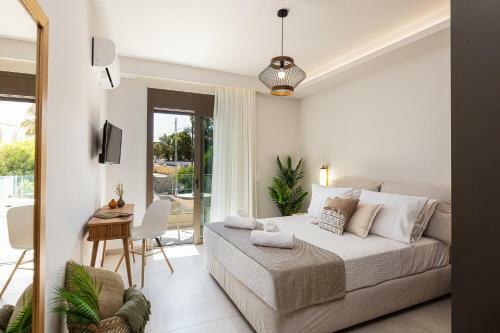Lagoon Seabreeze Villa, Sumptuous Retreat!