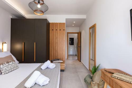 Lagoon Seabreeze Villa, Sumptuous Retreat!