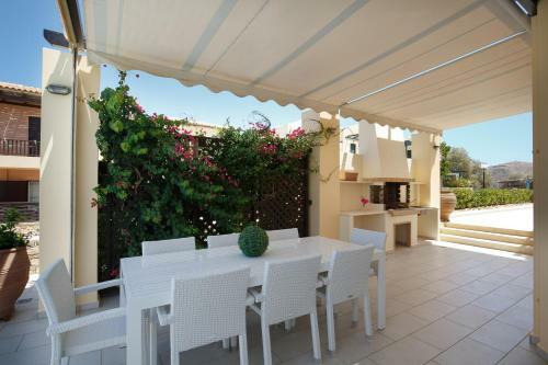 Sea View Luxury Villa Blanca