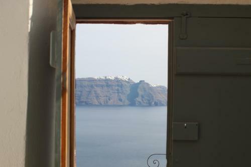 Astrea Suites Notus Dome House