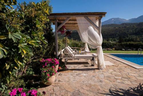 Villa Kalithea - Elegant Secluded Villa
