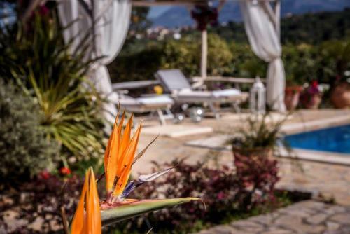 Villa Kalithea - Elegant Secluded Villa