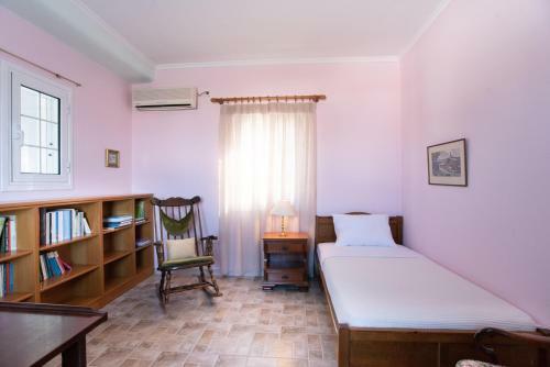 Seaview Maisonette With 3 Bedrooms In Paros