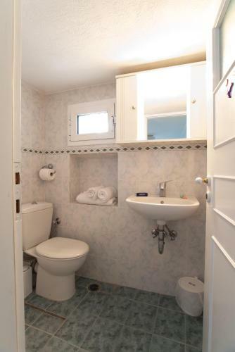 Seaview Maisonette With 3 Bedrooms In Paros