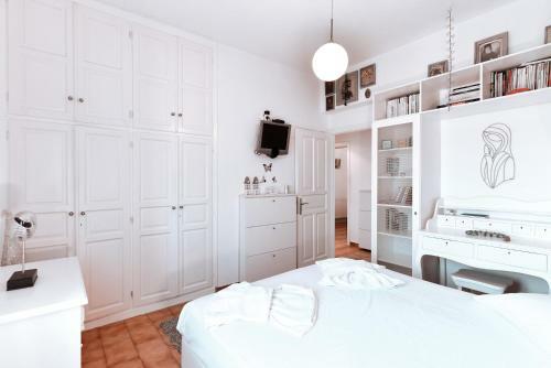 Paros Cycladic Seafront Home