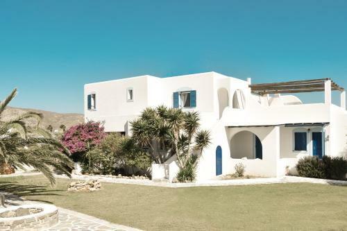 Paros Cycladic Seafront Home