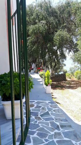 Mantzaros Country House