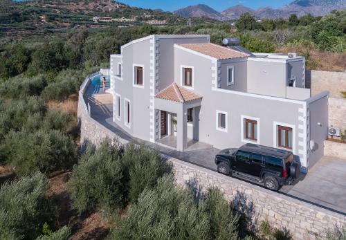 Olivia Villa, Celestial Haven Of Luxury!