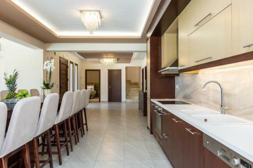 Ino Villa, Unique Group Gatherings!