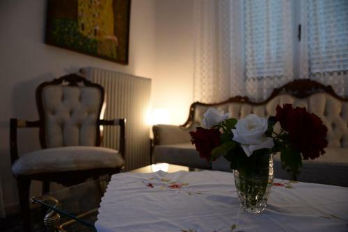 Apartamento Patras White Castle
