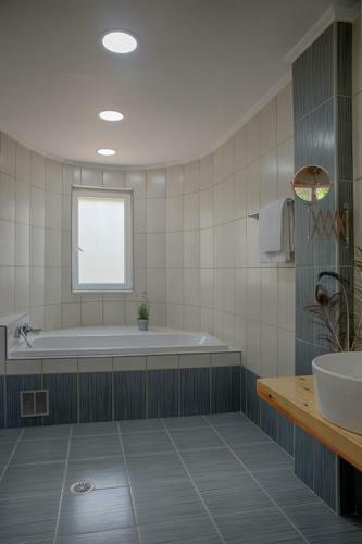 Modern Eco Friendly Villa Close To Town