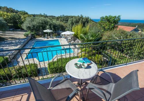 Villa Lenio Perithia Loutses