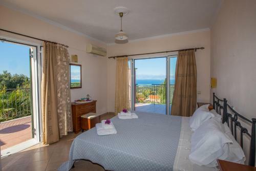 Villa Lenio Perithia Loutses