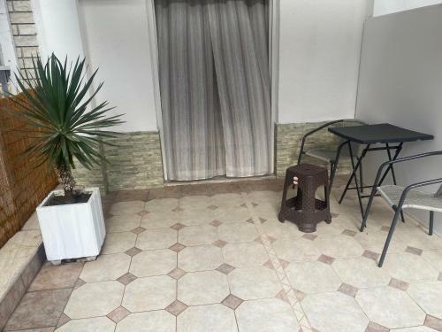 Dobricic Apartments And Studios