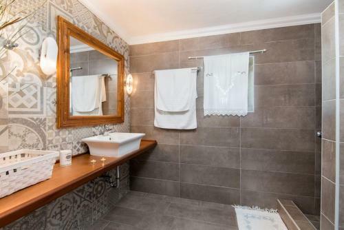Villa Mamma Mar, Magazia