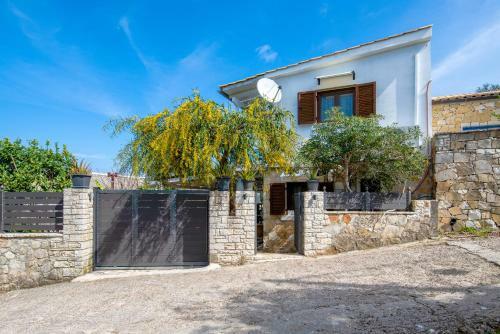 Hara Luxury House