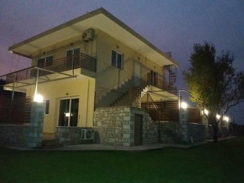 Nereids Apartments-pronoe