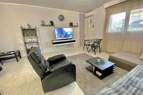 Dc Peraia Apartment