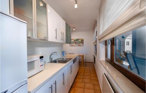 Amazing Apartment In Ribarica With 2 Bedrooms