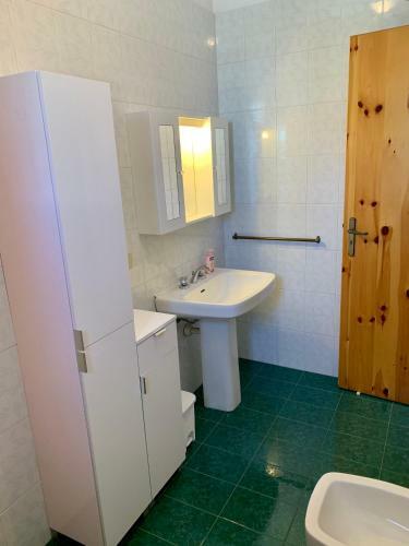 Villino Trazza Presso Villaggio Solaria