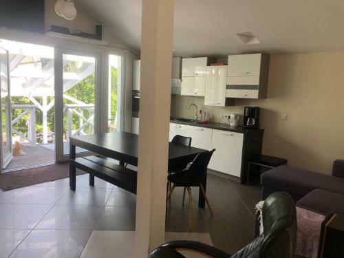 J�lster Holiday Home