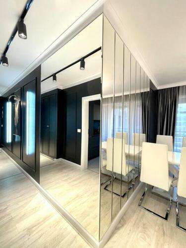 Selling Sunset Apartaments 2
