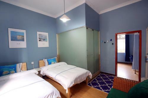 Hostal Rose Courtyard