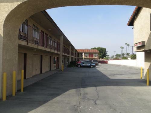 La Puente Inn Motel