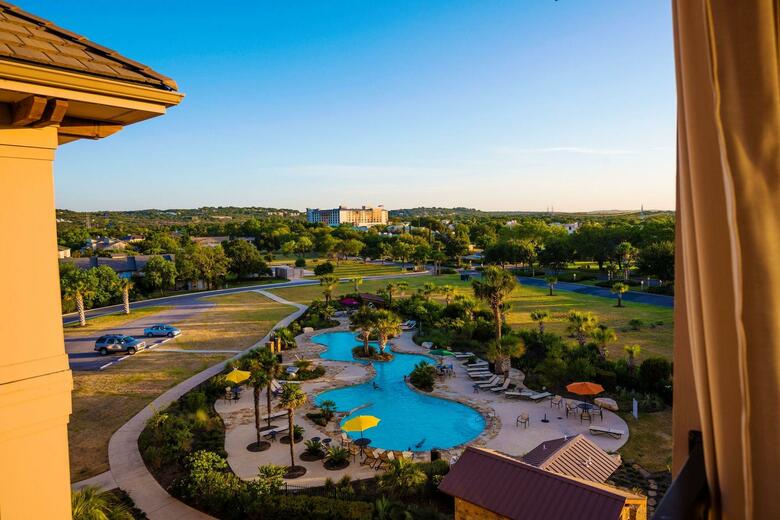 Hotel Horseshoe Bay Resort