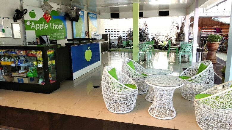 Apple 1 Hotel Gurney