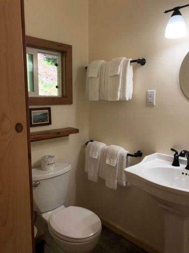 Posada Big Sur River Inn