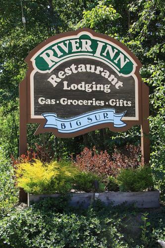 Posada Big Sur River Inn