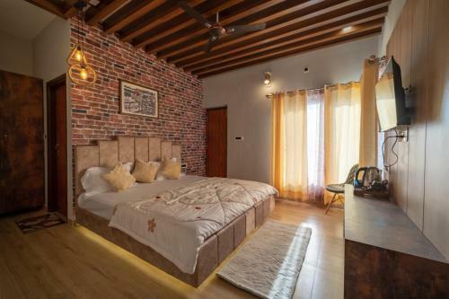 Aranya Villa