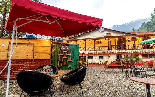 Hotel Kumaon Local