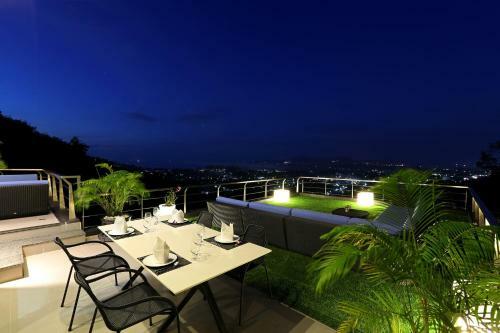 Villa Beyond-namaste 15 Bedroom Fully Staffed Seaview Villa