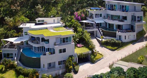 Villa Beyond-namaste 15 Bedroom Fully Staffed Seaview Villa