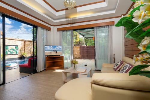 Private Villa Pool