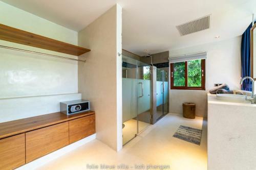 Folie Bleue Villa