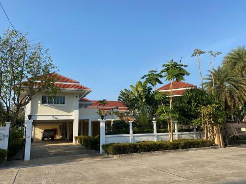 Rachawadee Villa