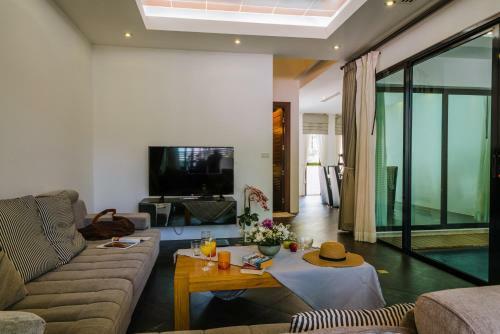 Villa Kamala Nature Th05