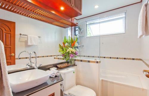 Luxury Thai Villa With Very Beautiful Private Pool