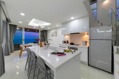 Luxus & Stylish Villa Blue May