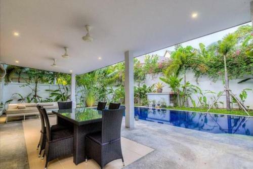 Phuket Holiday 3 Br Villa By Jetta