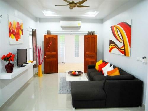 Green Leaf Nai Harn 3 Bedrooms Villa